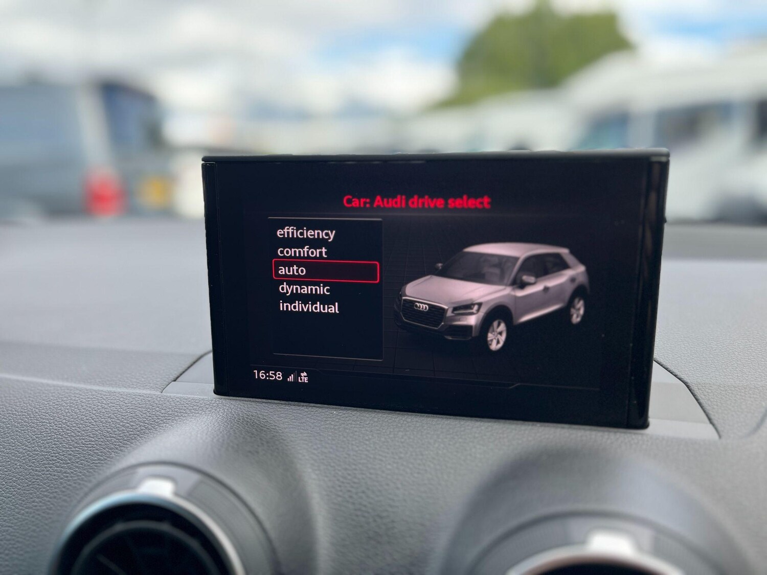 Used Audi Q2 2018 for sale - 77742625: Photo 38