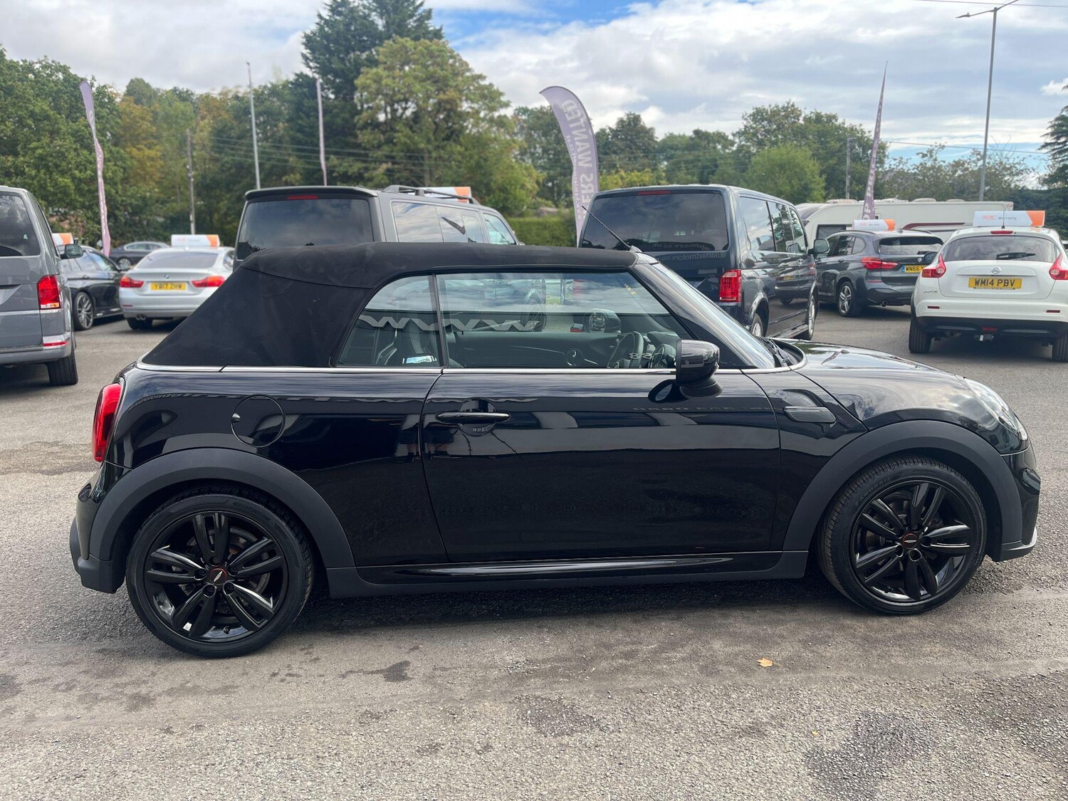 Used MINI Convertible 2021 for sale - 77742640: Photo 13