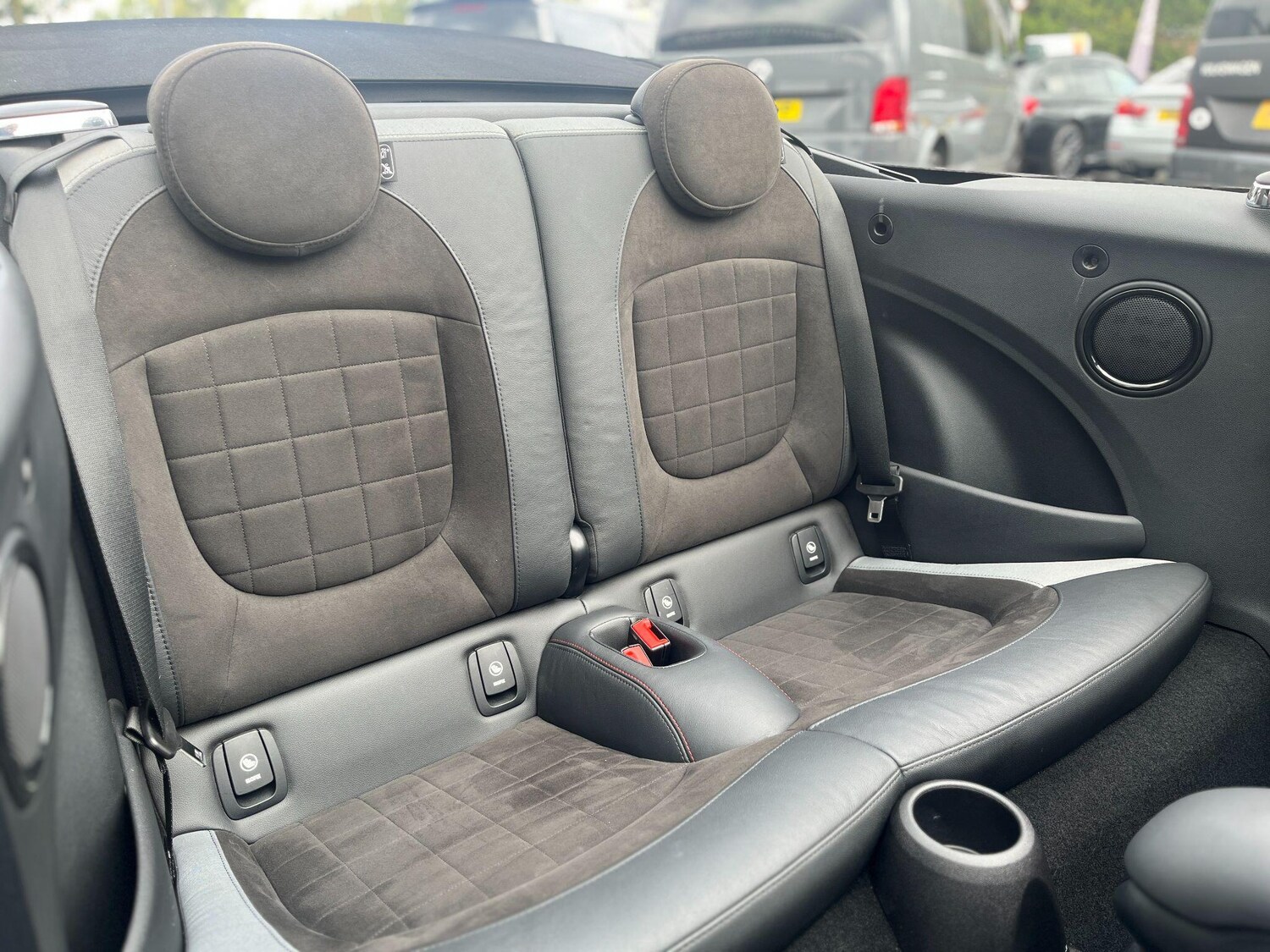 Used MINI Convertible 2021 for sale - 77742640: Photo 31