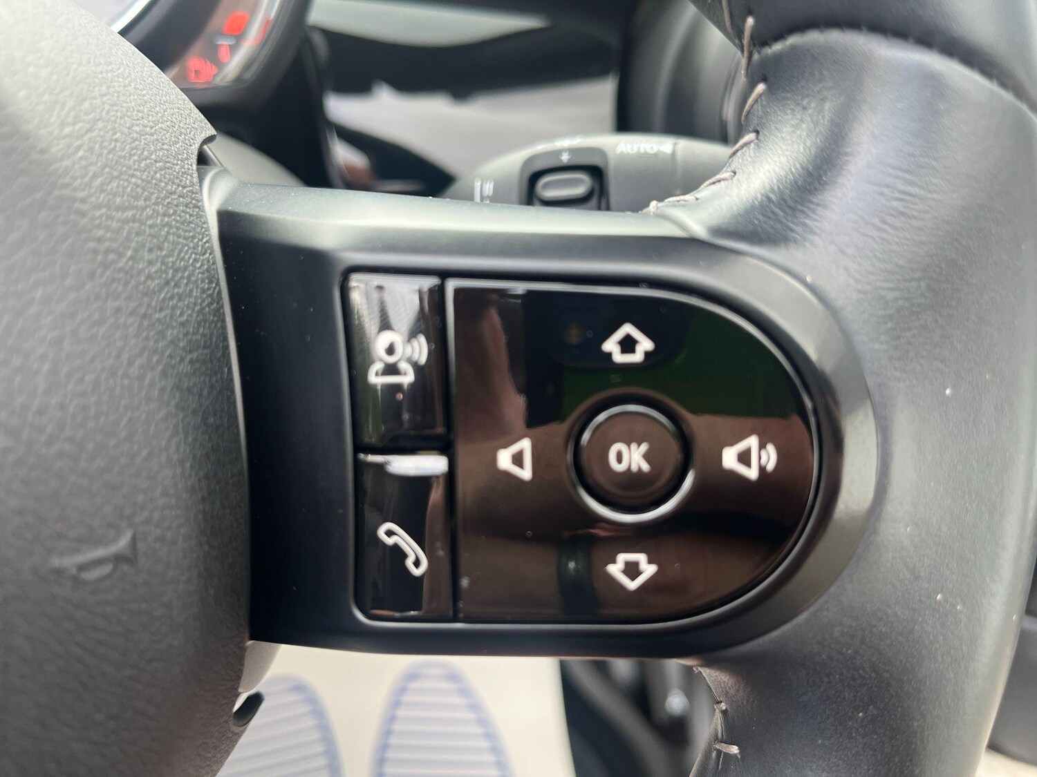 Used MINI Convertible 2021 for sale - 77742640: Photo 38