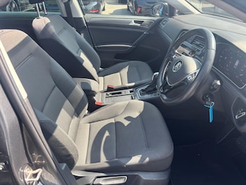 Used Volkswagen Golf 2019 for sale - 79169224: Photo