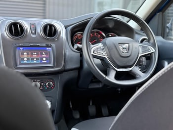 Used Dacia Sandero Stepway 2019 for sale - 79236609: Photo