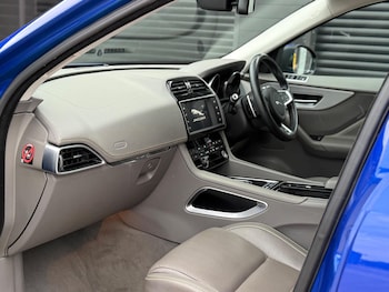 Used Jaguar F-Pace 2018 for sale - 79236549: Photo