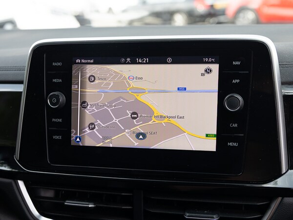 Used Volkswagen T-Roc 2022 for sale - 76116248: Photo 8