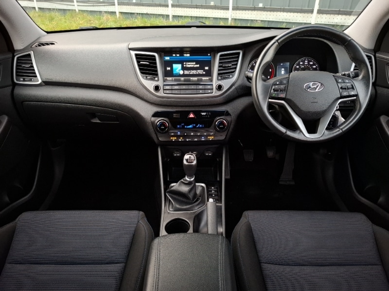 Used Hyundai TUCSON 2017 for sale - 77201938: Photo 2