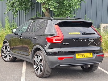 Used Volvo XC40 2025 for sale - 79356608: Photo