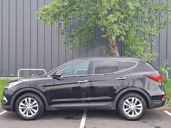 Used Hyundai Santa Fe 2017 for sale - 78527185: Photo