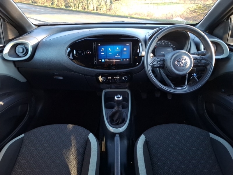 Used Toyota Aygo X 2024 for sale - 77105473: Photo 2