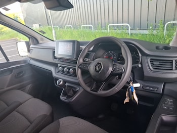 Used Renault Trafic 2024 for sale - 79489511: Photo