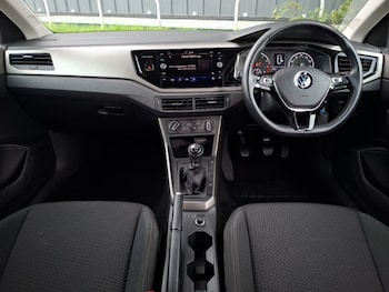 Used Volkswagen Polo 2021 for sale - 76208383: Photo 2