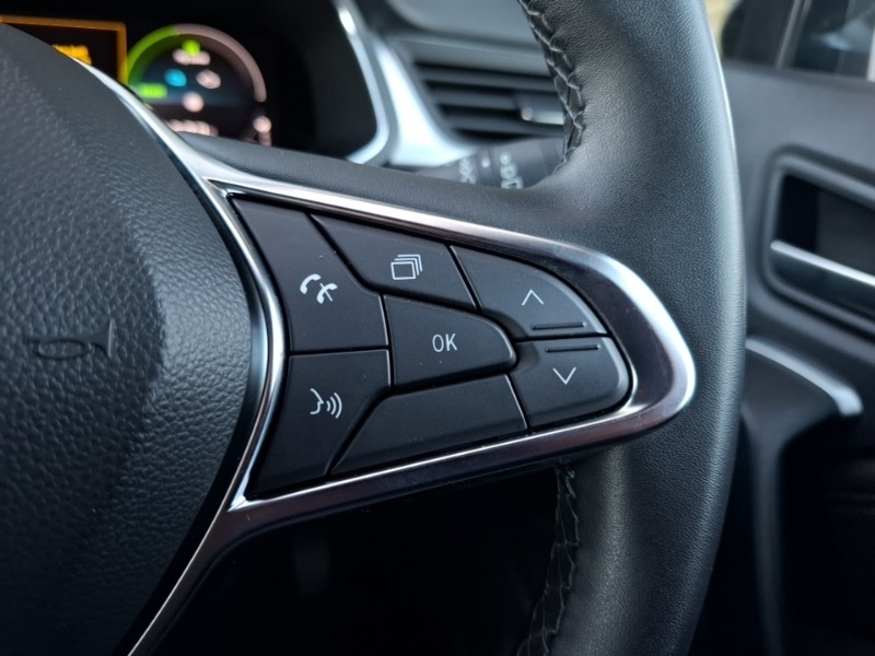 Used Renault Captur 2023 for sale - 76795336: Photo 18