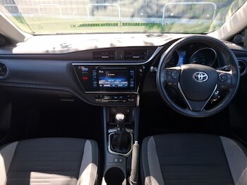 Used Toyota Auris 2017 for sale - 78633966: Photo