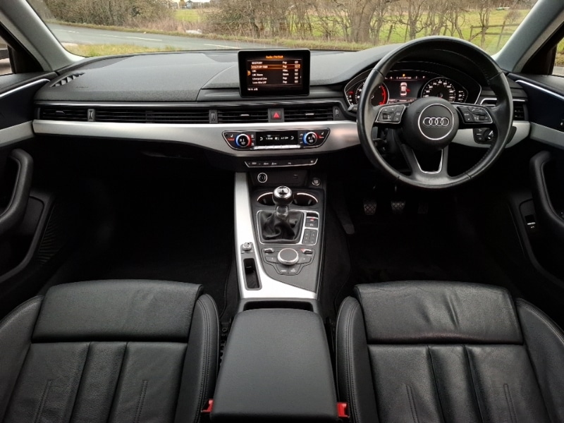 Used Audi A4 2018 for sale - 77304139: Photo 2