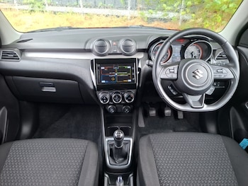 Used Suzuki Swift 2021 for sale - 79343485: Photo