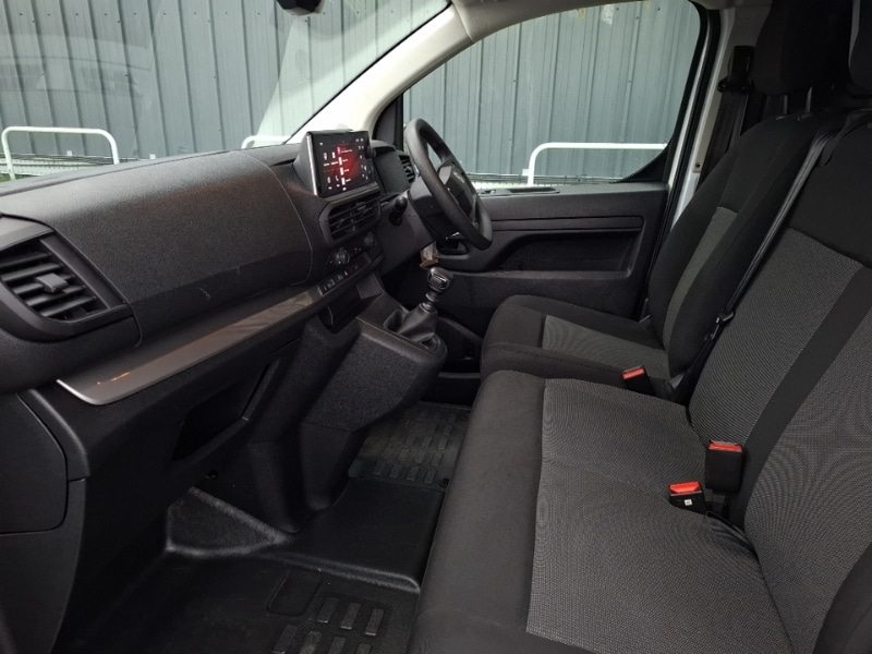 Used Vauxhall Vivaro 2024 for sale - 77933173: Photo 5