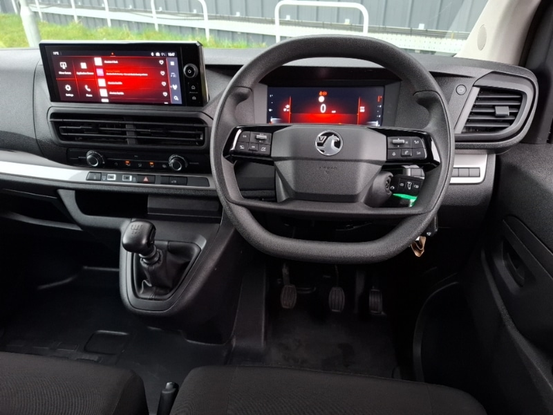 Used Vauxhall Vivaro 2024 for sale - 77933173: Photo 7