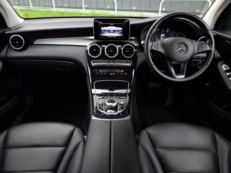 Used Mercedes-Benz GLC 2018 for sale - 78178676: Photo 2