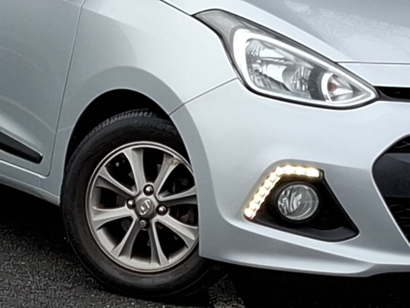 Used Hyundai i10 2014 for sale - 77433105: Photo 9