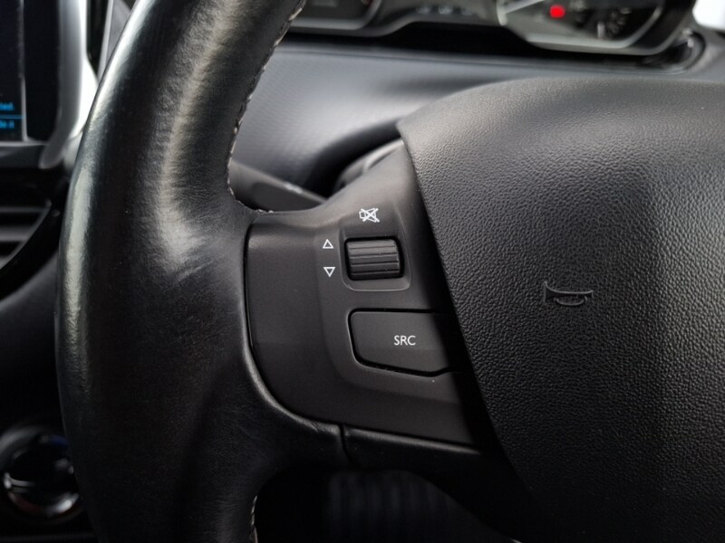 Used Peugeot 208 2018 for sale - 77816290: Photo 17