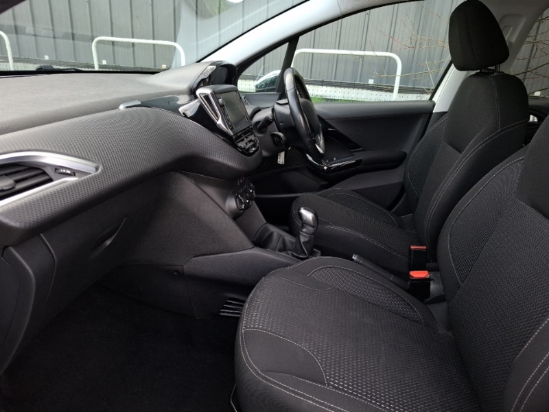 Used Peugeot 208 2018 for sale - 77816290: Photo 5