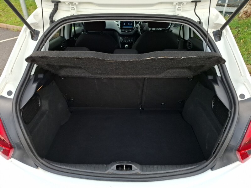 Used Peugeot 208 2018 for sale - 77816290: Photo 8