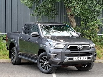 Used Toyota Hilux 2023 for sale - 75562405: Photo