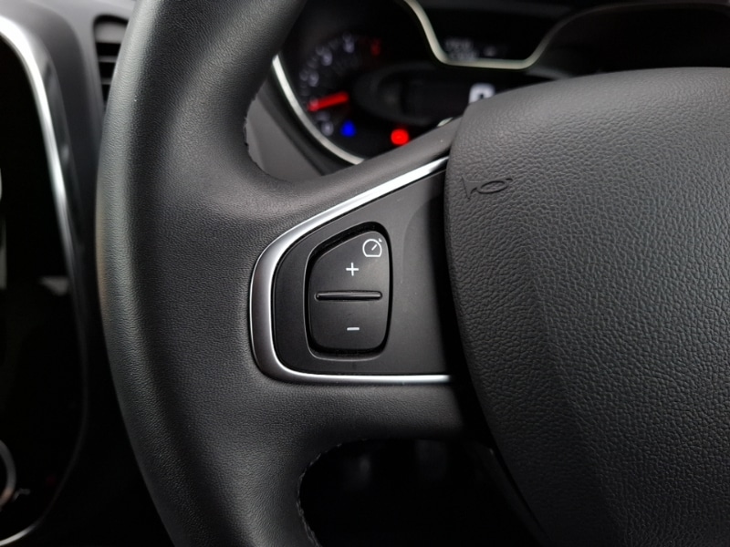 Used Renault Captur 2019 for sale - 77548885: Photo 17