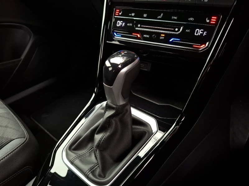 Used Volkswagen T-Roc 2022 for sale - 76183608: Photo 14