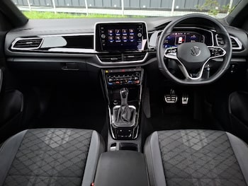Used Volkswagen T-Roc 2022 for sale - 76183608: Photo 2