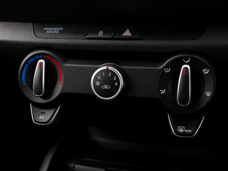 Used Kia Stonic 2023 for sale - 76628767: Photo 11