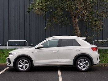 Used Volkswagen T-Roc 2024 for sale - 76970405: Photo
