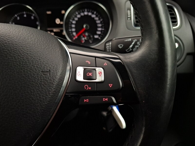 Used Volkswagen Polo 2014 for sale - 77563040: Photo 18