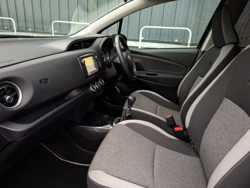 Used Toyota Yaris 2020 for sale - 77433096: Photo 5