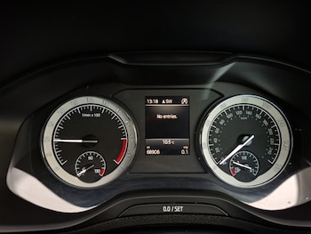 Used Skoda Karoq 2019 for sale - 76737043: Photo