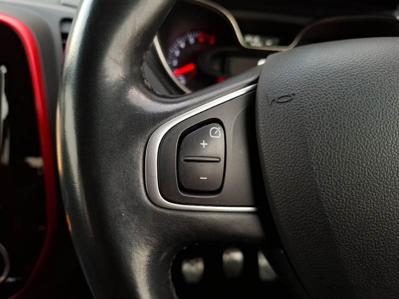 Used Renault Captur 2019 for sale - 77289650: Photo 17