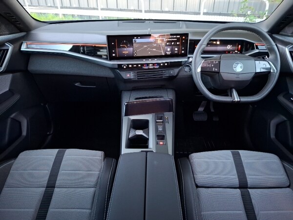 Used Vauxhall Grandland 2025 for sale - 76195426: Photo 2