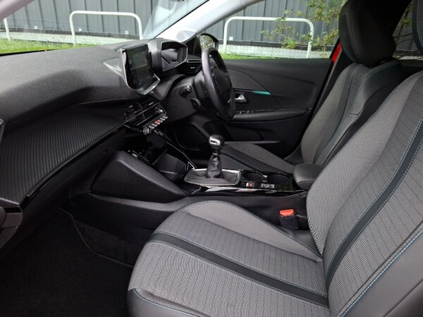 Used Peugeot 208 2021 for sale - 76213174: Photo 5