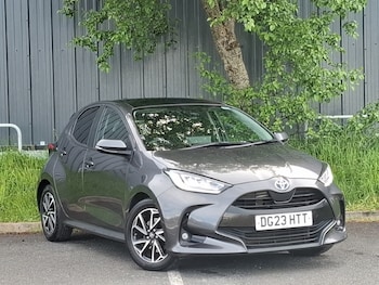 Used Toyota Yaris 2023 for sale - 78621752: Photo
