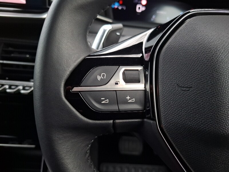 Used Peugeot 2008 2023 for sale - 77767403: Photo 17