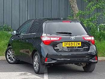 Used Toyota Yaris 2019 for sale - 74545136: Photo