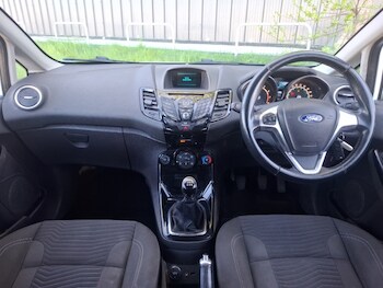 Used Ford Fiesta 2015 for sale - 78374131: Photo