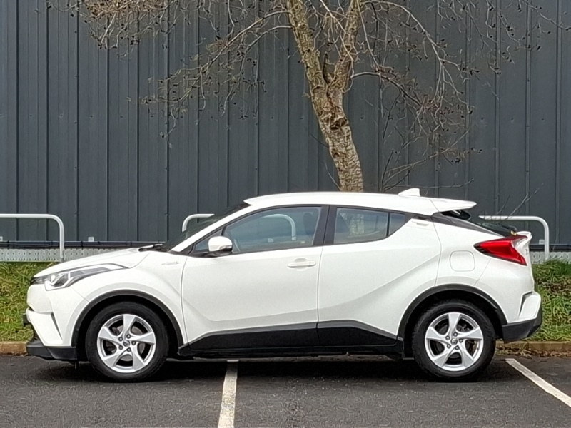 Used Toyota C-HR 2018 for sale - 77405186: Photo 4