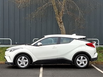 Used Toyota C-HR 2018 for sale - 77405186: Photo