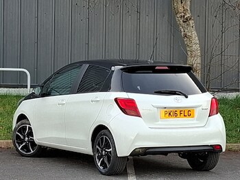 Used Toyota Yaris 2016 for sale - 77969198: Photo