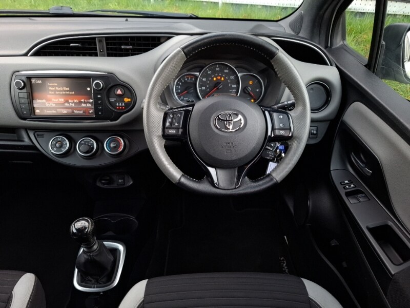 Used Toyota Yaris 2016 for sale - 77969198: Photo 7