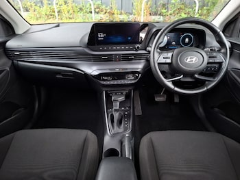 Used Hyundai i20 2023 for sale - 75768249: Photo