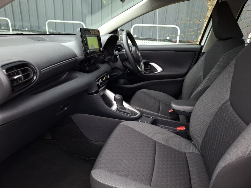 Used Toyota Yaris 2023 for sale - 77605776: Photo 5