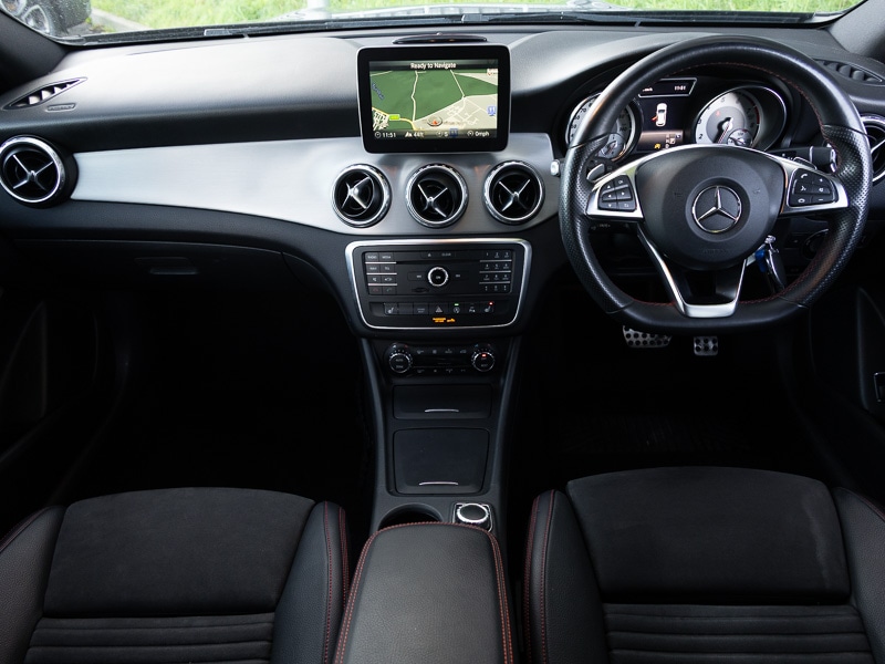 Used Mercedes-Benz GLA 2017 for sale - 76401107: Photo 2