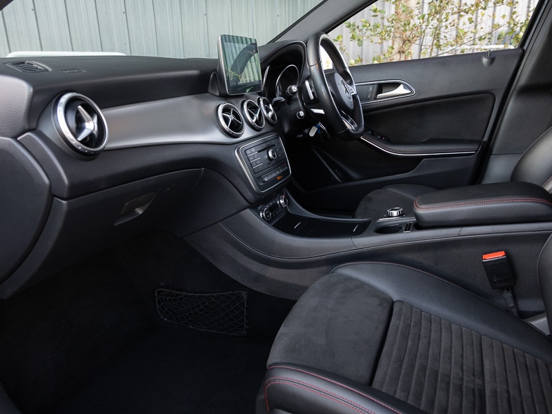 Used Mercedes-Benz GLA 2017 for sale - 76401107: Photo 5