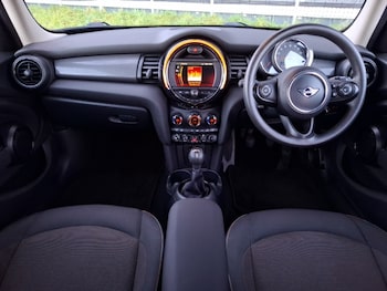 Used MINI Hatch 2020 for sale - 77223576: Photo